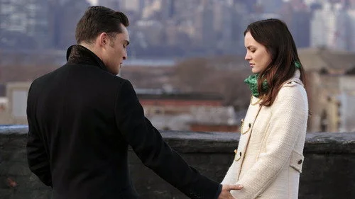 Сплетница 4 сезон 21 серия — кадр